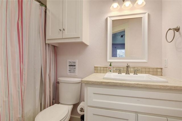 23625 Pedernales Canyon TRL, Spicewood, TX 78669