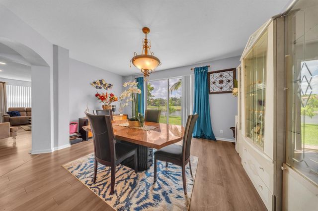 726 Gazetta Way, West Palm Beach, FL 33413