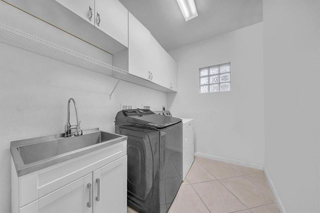 726 Gazetta Way, West Palm Beach, FL 33413