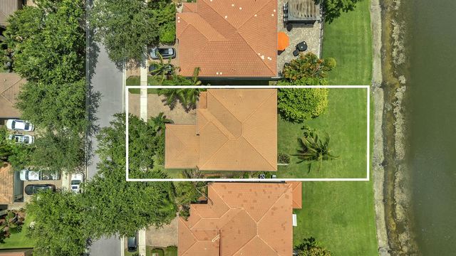 726 Gazetta Way, West Palm Beach, FL 33413