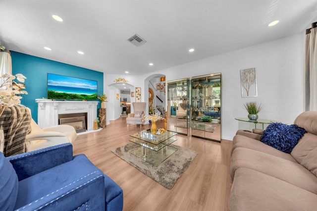 726 Gazetta Way, West Palm Beach, FL 33413