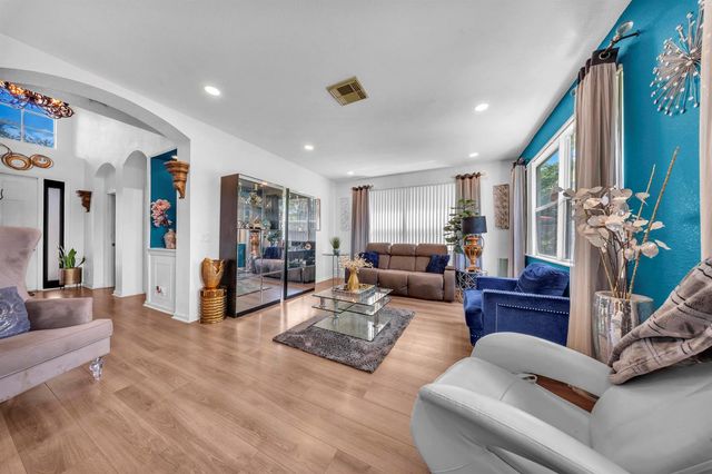 726 Gazetta Way, West Palm Beach, FL 33413