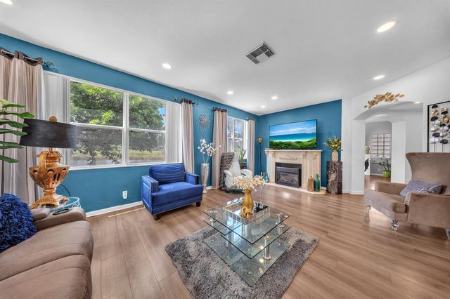 726 Gazetta Way, West Palm Beach, FL 33413