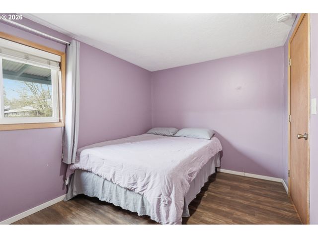 2212 23RD Ave, Forest Grove, OR 97116