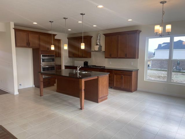 79 Glasgow Street, Springboro, OH 45066