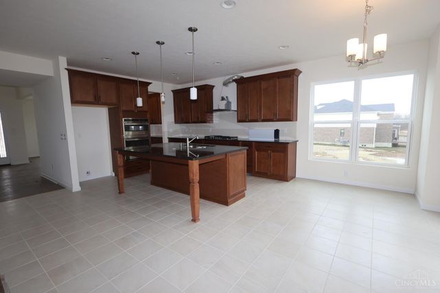 79 Glasgow Street, Springboro, OH 45066