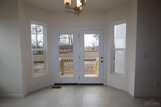 79 Glasgow Street, Springboro, OH 45066