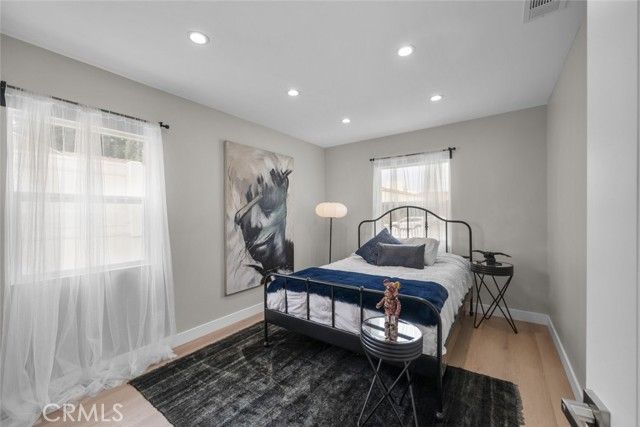 6820 Jellico Avenue, Van Nuys (los Angeles), CA 91406