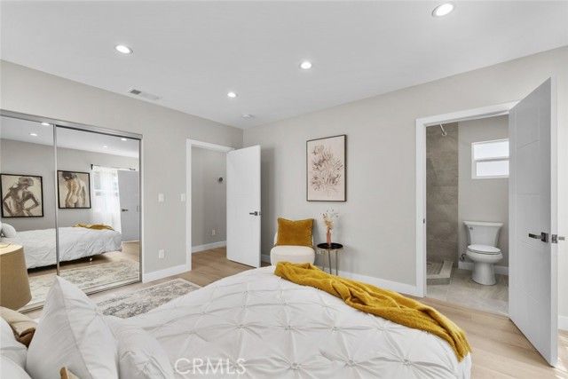 6820 Jellico Avenue, Van Nuys (los Angeles), CA 91406