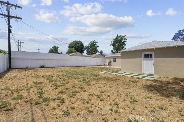 6820 Jellico Avenue, Van Nuys (los Angeles), CA 91406