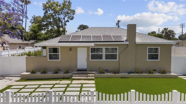 6820 Jellico Avenue, Van Nuys (los Angeles), CA 91406