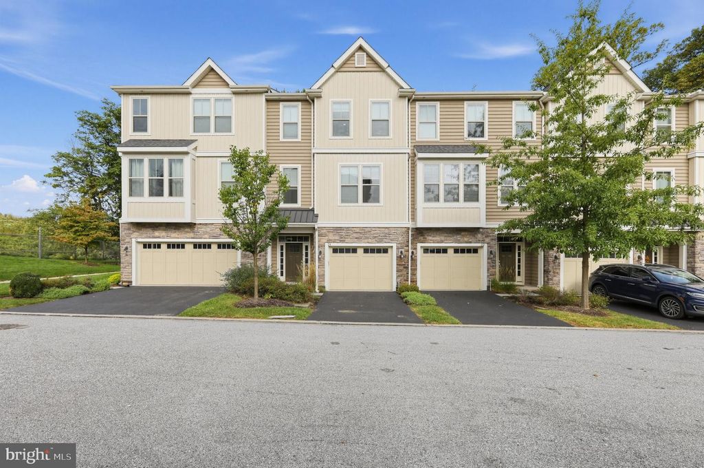 24 TREYBURN DR, Paoli, PA 19301 — exterior