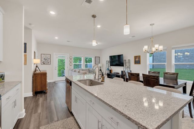 1736 Tahoma Dr, Lebanon, TN 37087