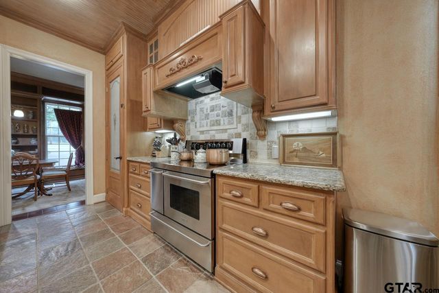 1257 Hideaway Ln West, Hideaway, TX 75771