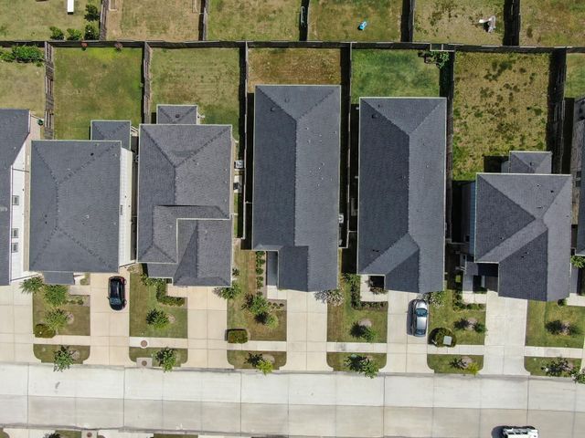9522 Sugar Berry Drive, Conroe, TX 77385