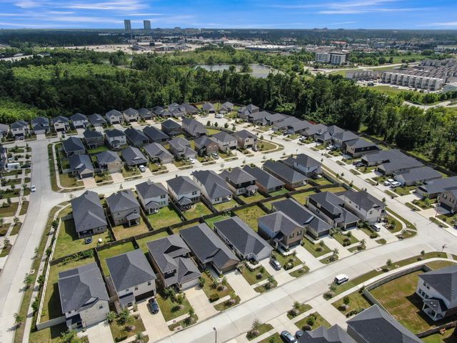 9522 Sugar Berry Drive, Conroe, TX 77385