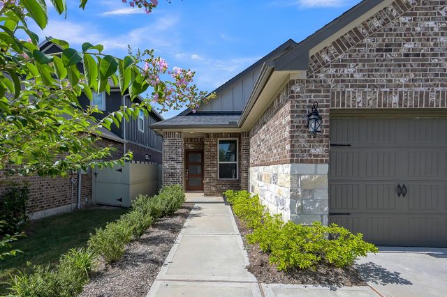 9522 Sugar Berry Drive, Conroe, TX 77385