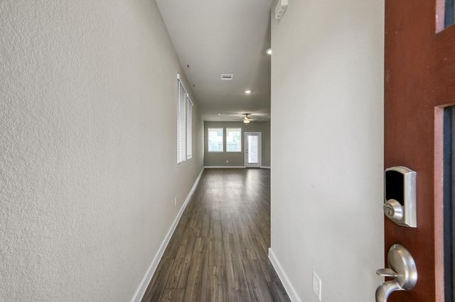 9522 Sugar Berry Drive, Conroe, TX 77385