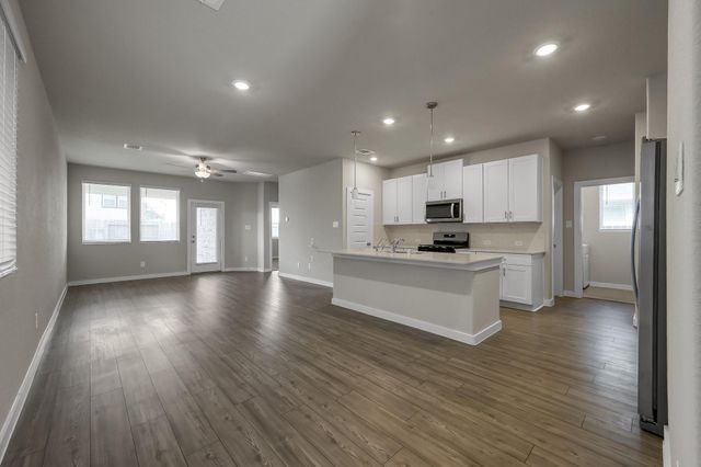 9522 Sugar Berry Drive, Conroe, TX 77385