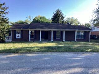 104 Primrose Lane, Fairview Heights, IL 62208