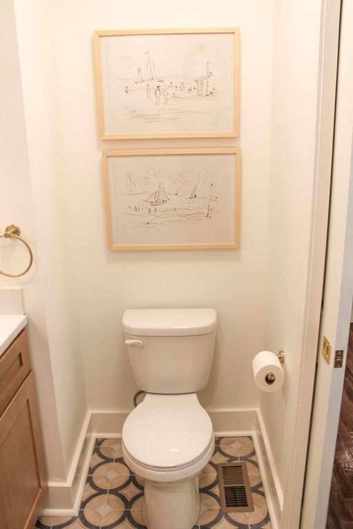 Image 25 of property listing at 1 Colleton Drive, Charleston, SC 29407