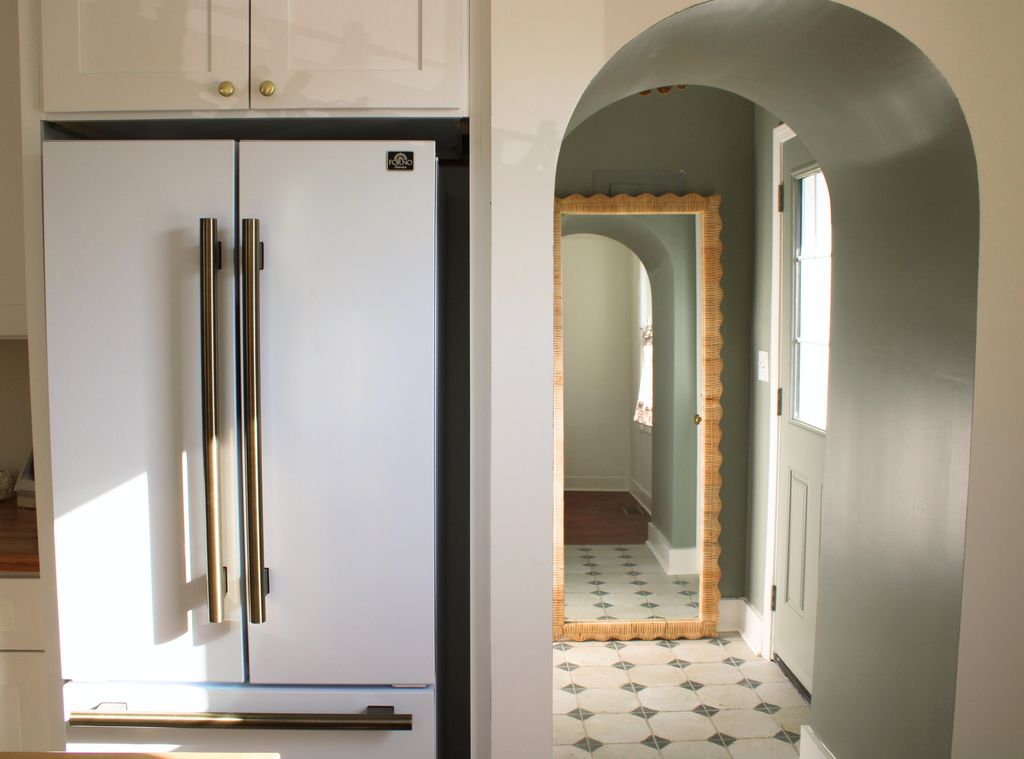 Image 26 of property listing at 1 Colleton Drive, Charleston, SC 29407