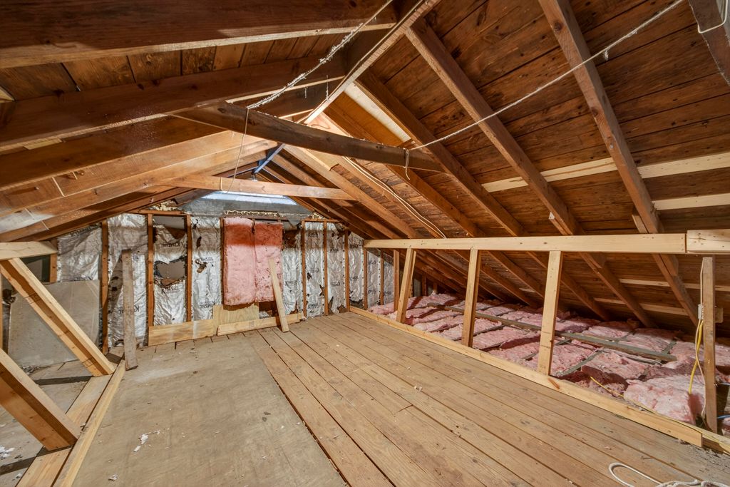 Image 39 of property listing at 1 Colleton Drive, Charleston, SC 29407