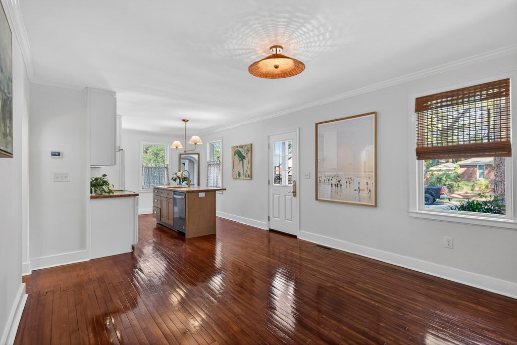 Image 5 of property listing at 1 Colleton Drive, Charleston, SC 29407