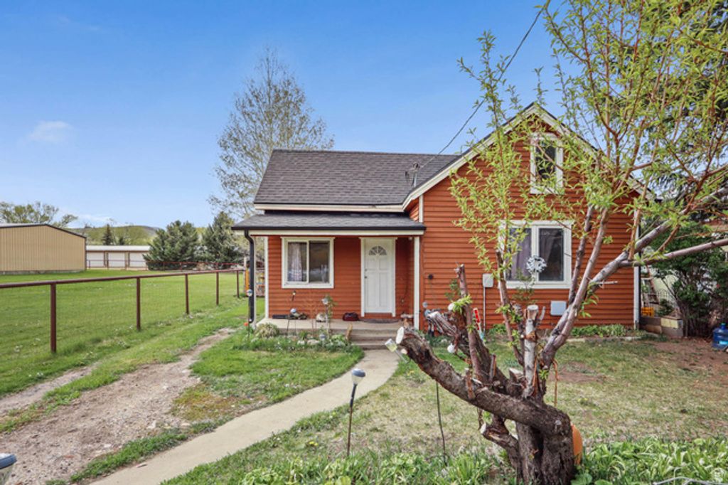 Image 2 of property listing at 2120 S STATE RD #32, Wanship, UT 84017