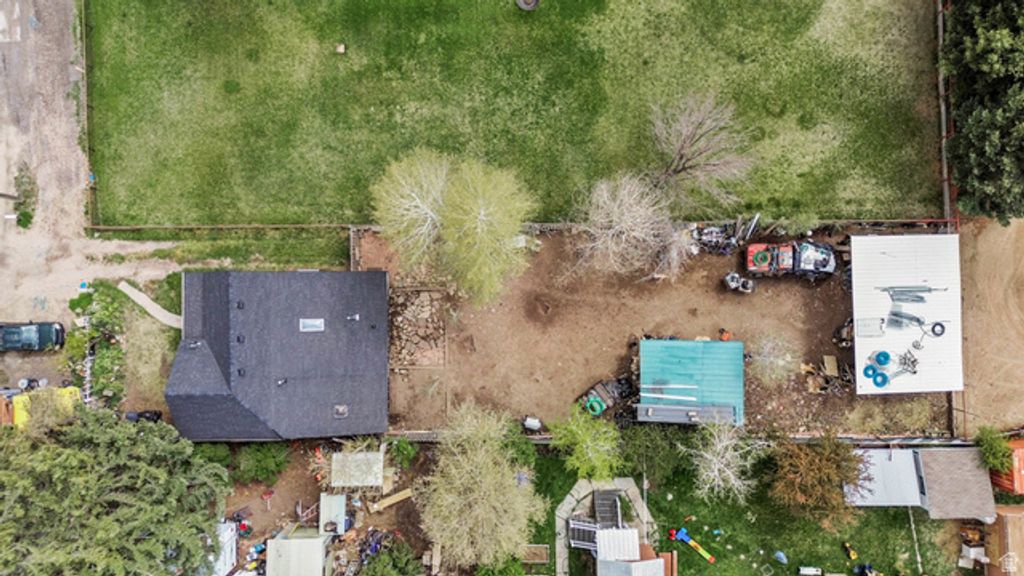 Image 14 of property listing at 2120 S STATE RD #32, Wanship, UT 84017