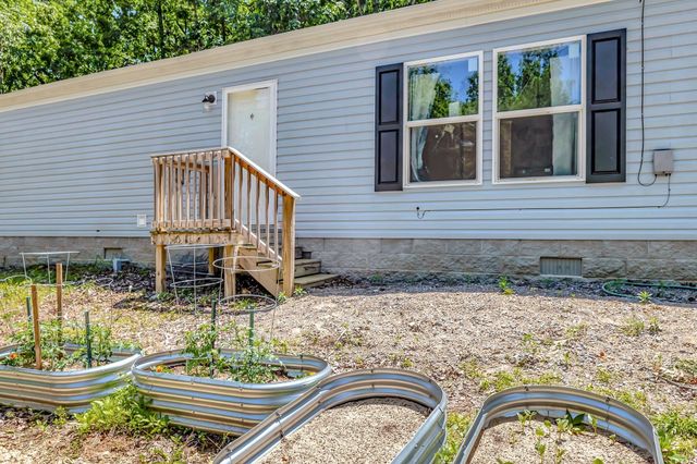 2320 Center Point Rd, Cumberland Furnace, TN 37051