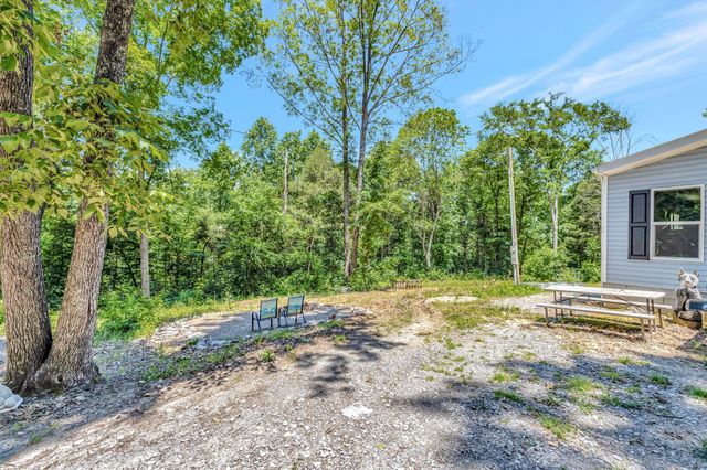 2320 Center Point Rd, Cumberland Furnace, TN 37051