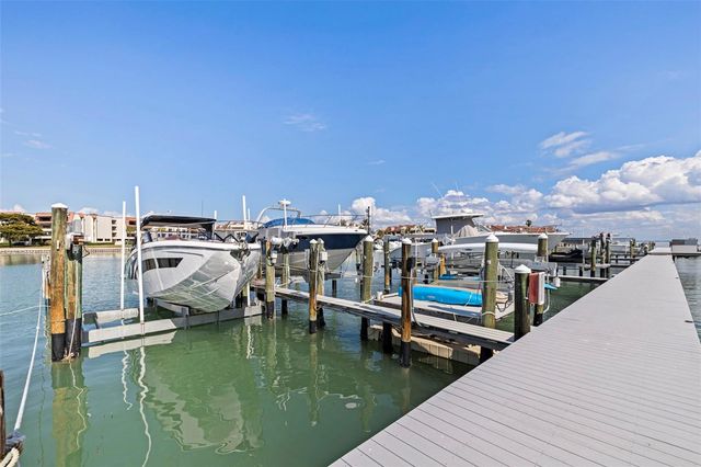 117 YACHT CLUB LANE, Tierra Verde, FL 33715