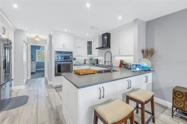 117 YACHT CLUB LANE, Tierra Verde, FL 33715