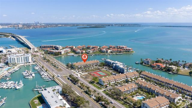 117 YACHT CLUB LANE, Tierra Verde, FL 33715