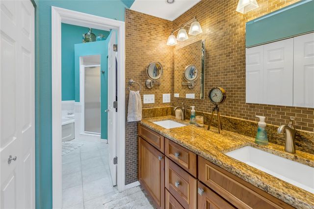 117 YACHT CLUB LANE, Tierra Verde, FL 33715