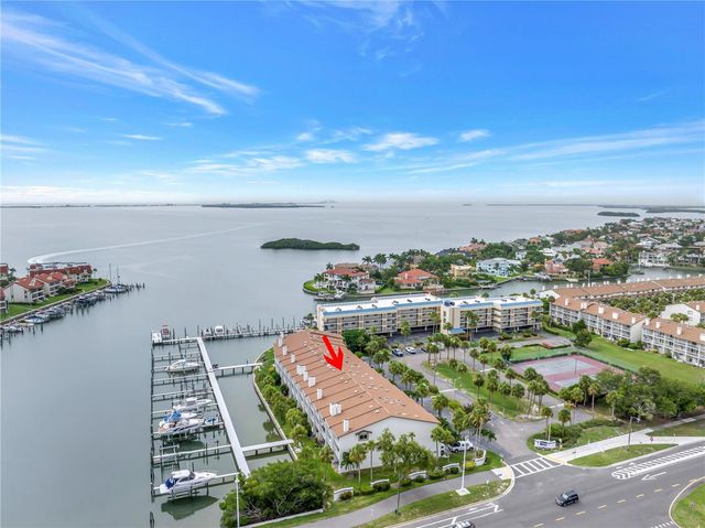117 YACHT CLUB LANE, Tierra Verde, FL 33715
