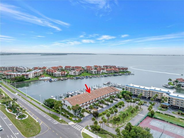 117 YACHT CLUB LANE, Tierra Verde, FL 33715