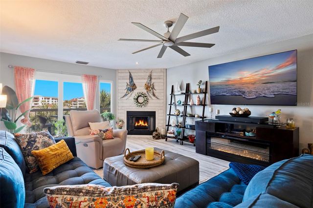 117 YACHT CLUB LANE, Tierra Verde, FL 33715