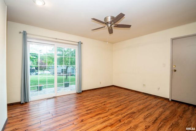 2405 W CARRIAGE Lane, Peoria, IL 61614