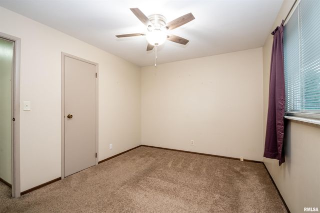 2405 W CARRIAGE Lane, Peoria, IL 61614