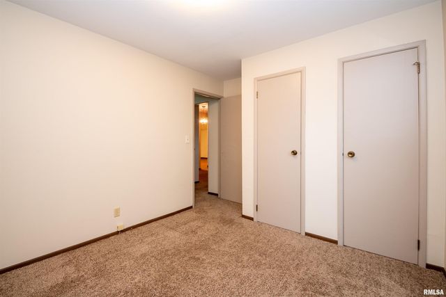 2405 W CARRIAGE Lane, Peoria, IL 61614