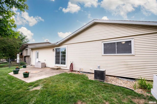 2405 W CARRIAGE Lane, Peoria, IL 61614
