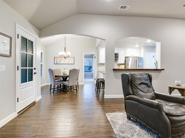 5 Sunset CIR, Wimberley, TX 78676