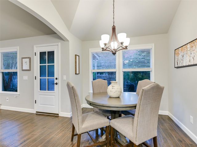 5 Sunset CIR, Wimberley, TX 78676
