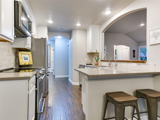 5 Sunset CIR, Wimberley, TX 78676