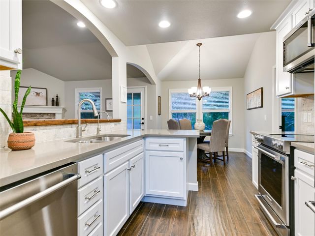 5 Sunset CIR, Wimberley, TX 78676