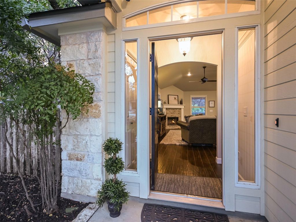 5 Sunset CIR, Wimberley, TX 78676