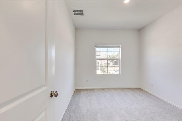 163 Cibolo Creek LOOP, Bastrop, TX 78602