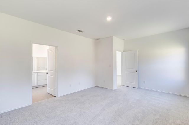 163 Cibolo Creek LOOP, Bastrop, TX 78602